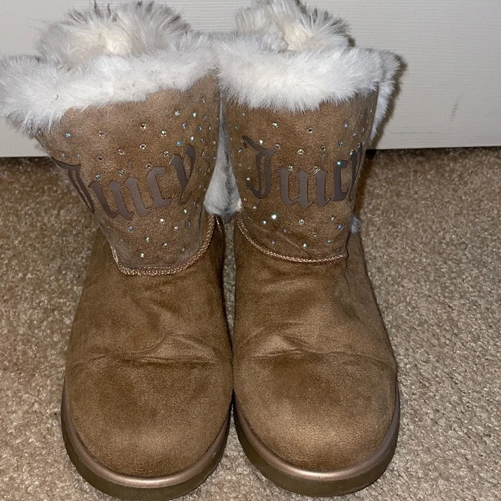 Girls Juicy Couture Toddler Boots With Bling and Faux Fur with Bow